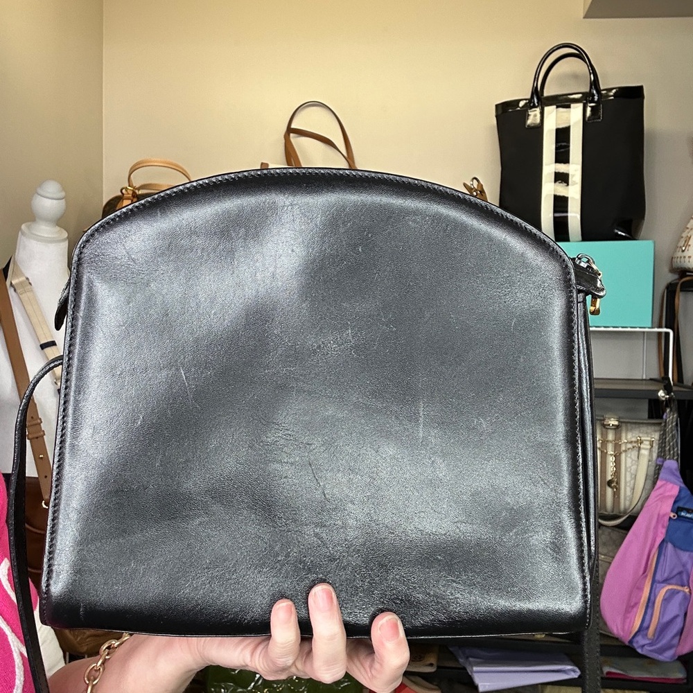 Vintage Bally Black Leather Curved Dome Crossbody Bag Made in Italy 1988-1994 - Picture 5 of 11